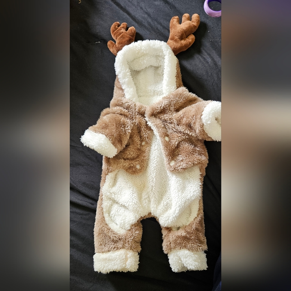 Pet Raindeer outfit nwot